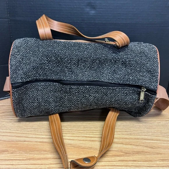 Vintage Oscar De Le Renta Studio Small Duffel Bag #4360 - Picture 6 of 8